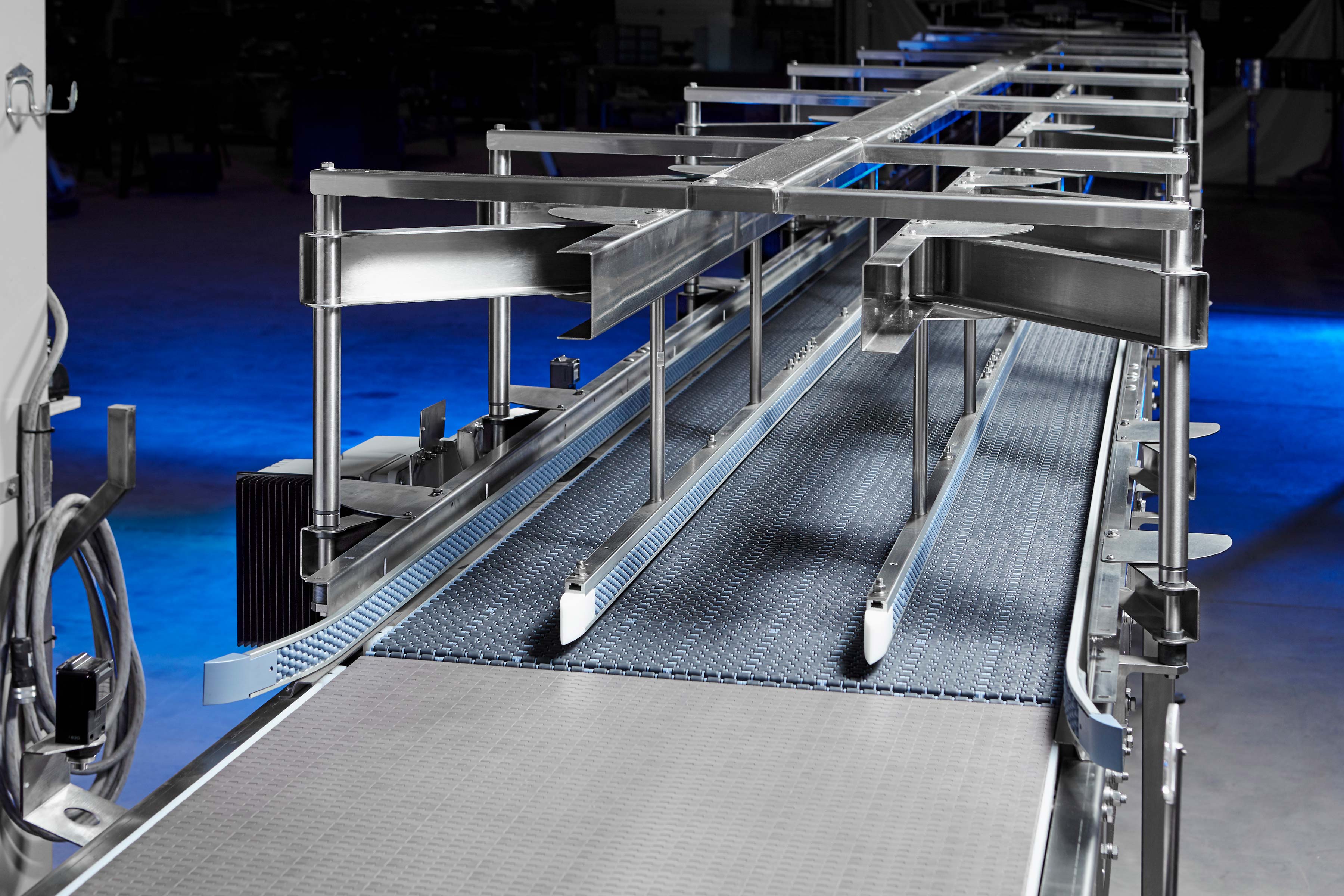 Full Case Pack Handling Descon Integrated Conveyor Solutions Full Case Pack Handling Descon Integrated Conveyor Solutions